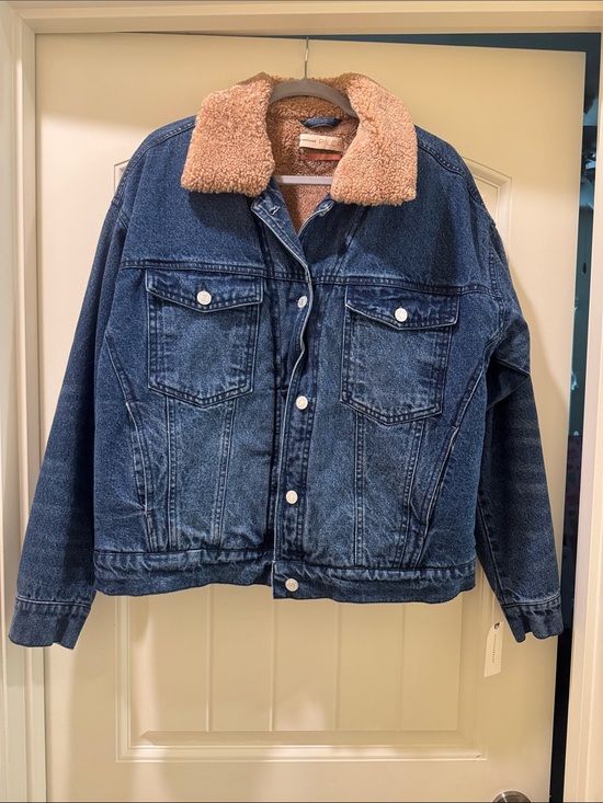 Anthropologie Jackets & Blazers - Anthropologie Blue Denim Jean Jacket with Tan Sherpa Collar
